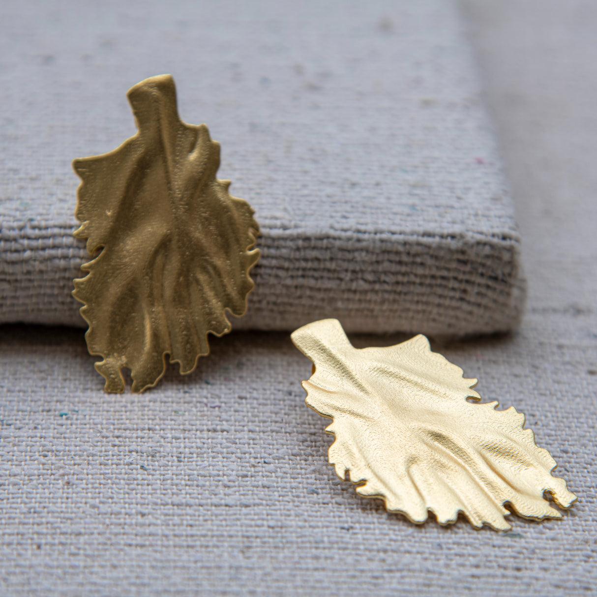Golden Leaf Stud Earring - DeKulture DKW-1421-SEJ