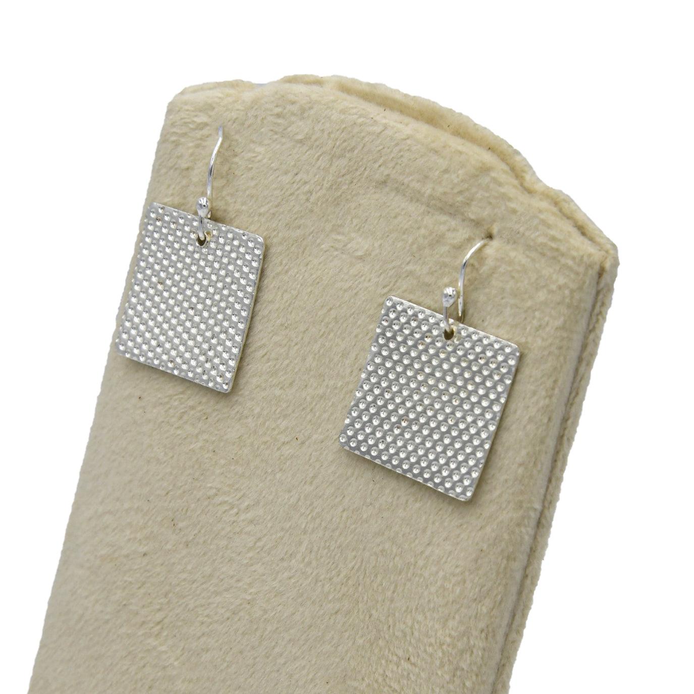 Hammered Silver Dangle Earring - DeKulture DKW-1309-SEJ