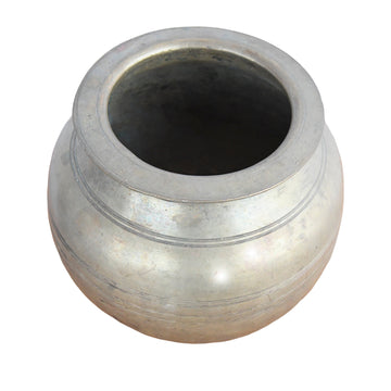 Collectors Piece Vintage Round Thick Rim Brass Pot