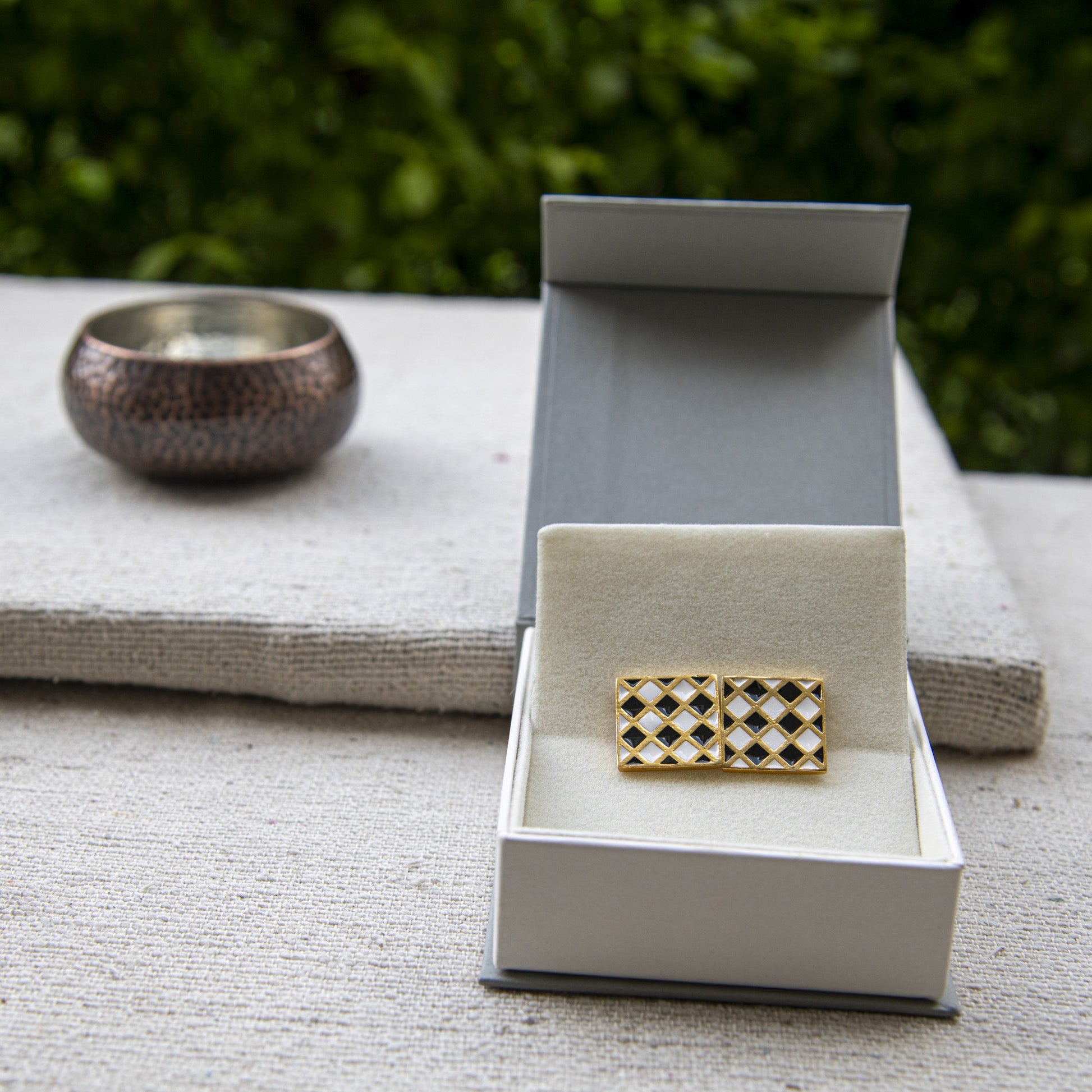Black & White Enameled Cufflinks - DeKulture DKW-1436-CFJ
