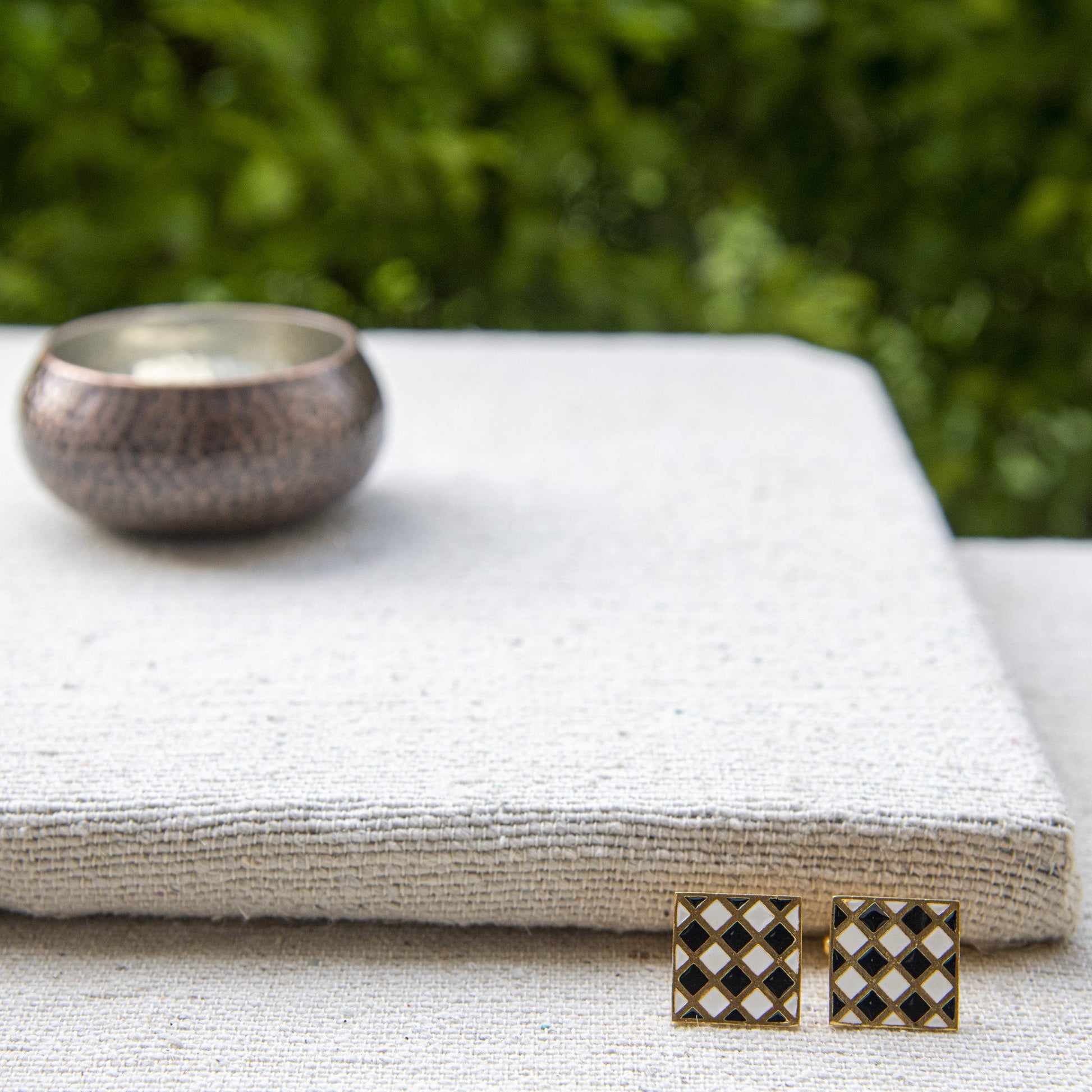 Black & White Enameled Cufflinks - DeKulture DKW-1436-CFJ