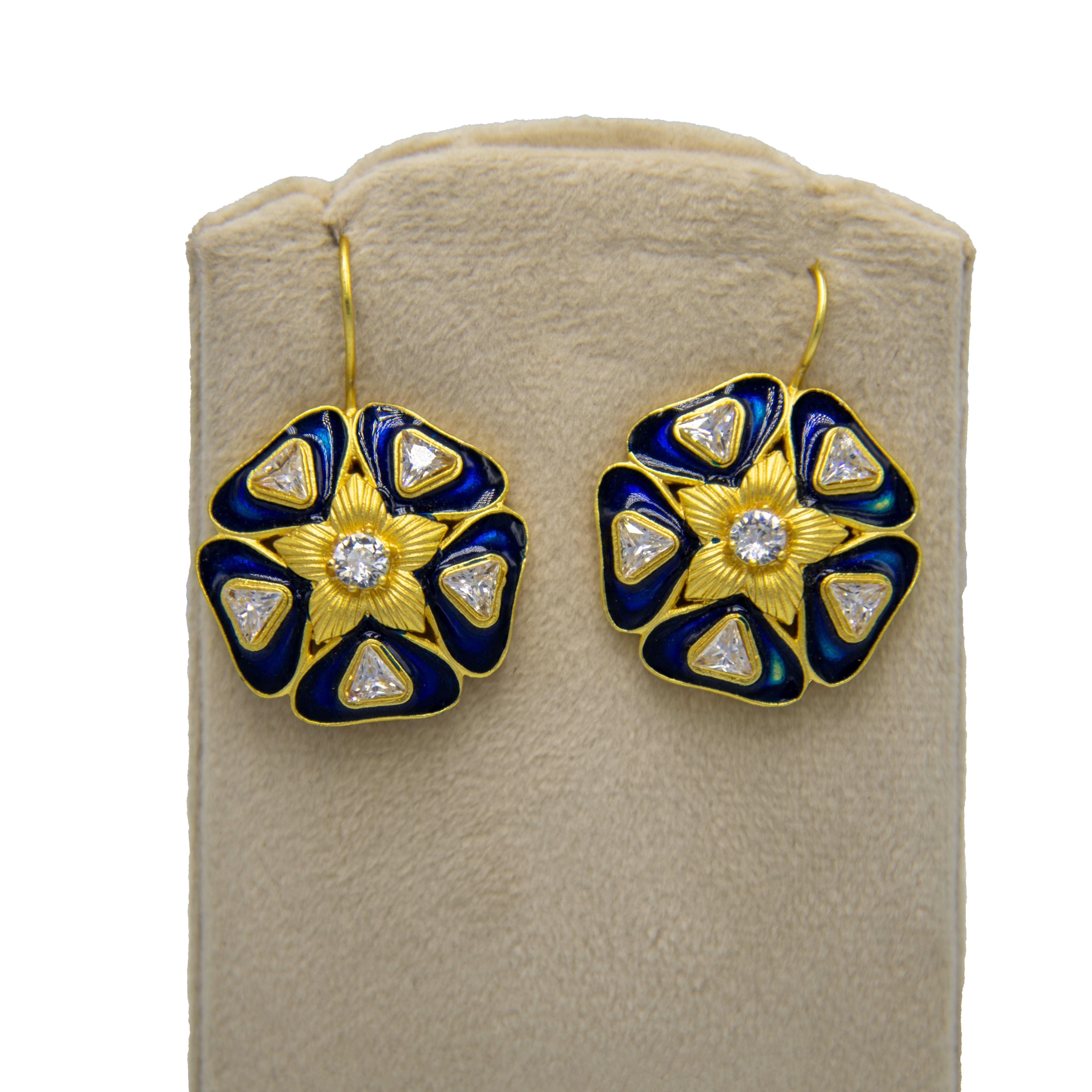 Enameled Stylized flower earrings Flash Gold Plated - DeKulture DKW-1444-SEJ