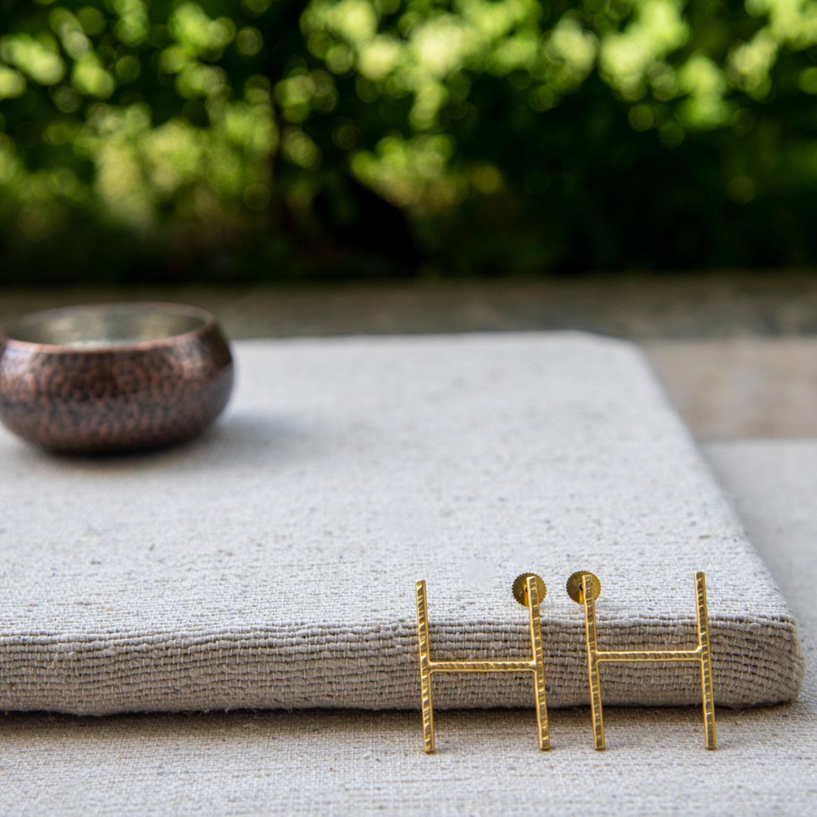 English Alphabet "H" Brass Earring - DeKulture DKW-1365-SEJ