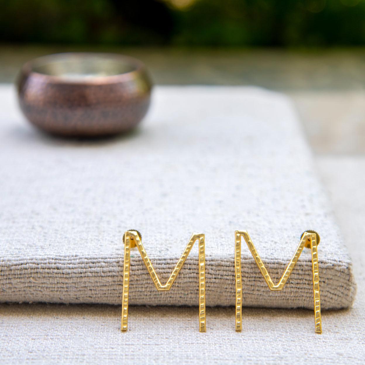 English Alphabet "M" Brass Earring - DeKulture DKW-1343-SEJ