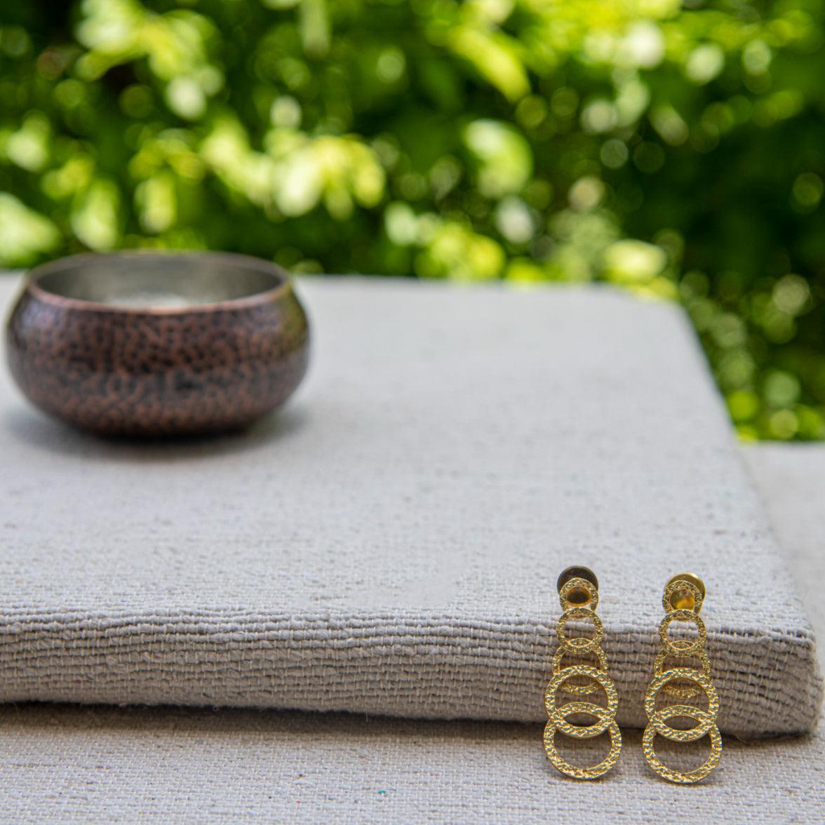 Hammered Gold Plated Round Stud Earring - DeKulture DKW-1292-SEJ