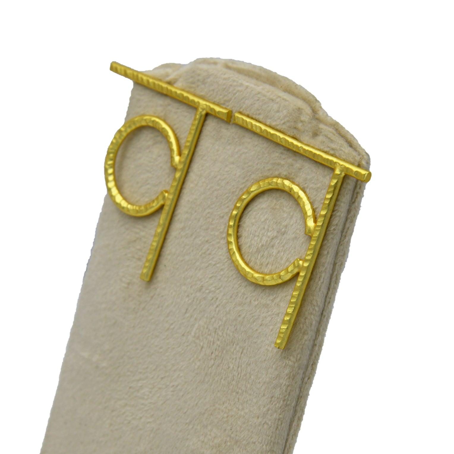 Hindi Alphabet "V" Brass Earring - DeKulture DKW-1351-SEJ