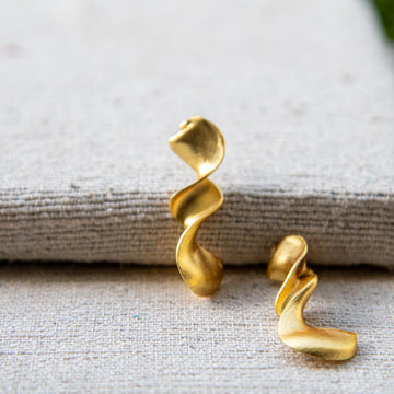 Twisted Brass Gold Plated Dangler Earring - DeKulture DKW-1418-SEJ