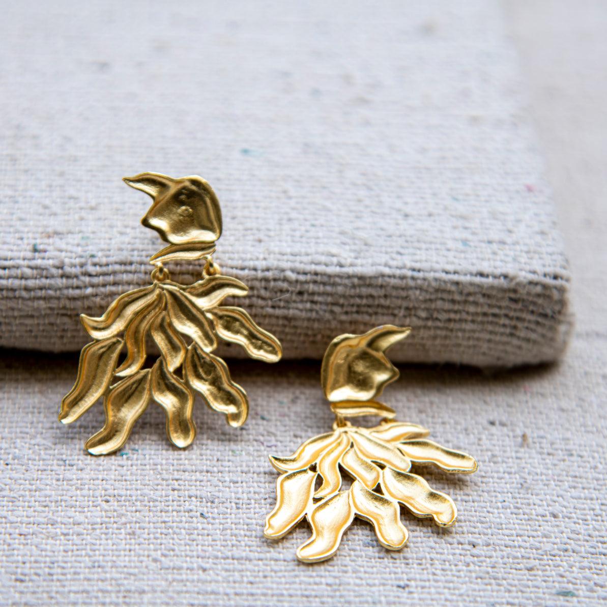 Under the leaf Spell Stud Earring - DeKulture DKW-1423-SEJ